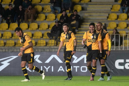Coquimbo Unido logró un triunfo clave ante Colo Colo